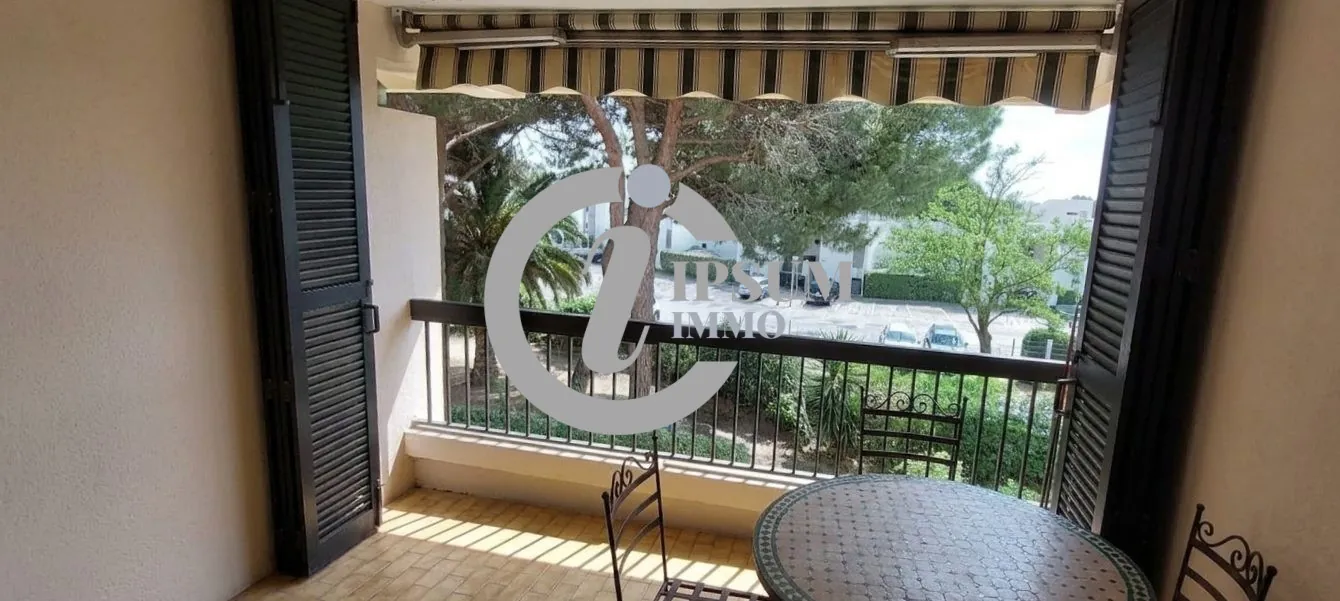 Appartement T2 avec terrasse et parking à Le Grau-du-Roi, 42 m²
