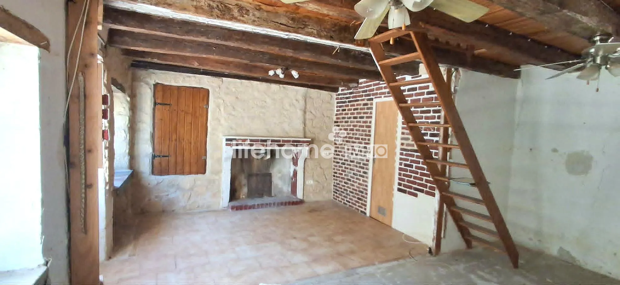 Charmante maison ancienne à rénover proche Le Blanc et Saint-Savin