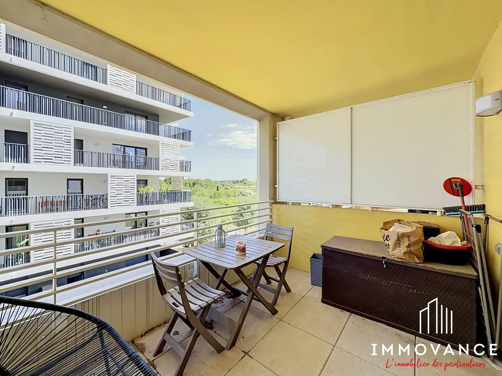 Appartement T1 à vendre à Port Marianne, Montpellier, 22,60 m² avec terrasse et parking sécurisé