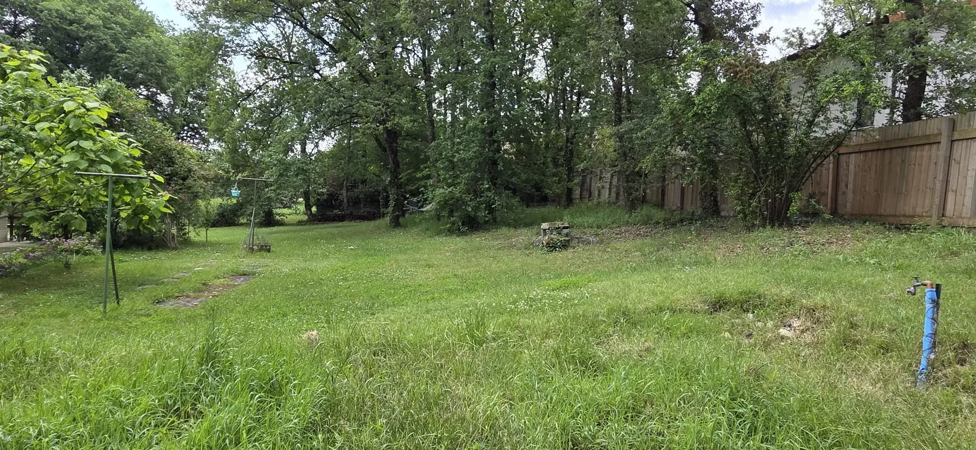 Terrain à bâtir de 1042 m² à Bouloc, environnement paisible proche Toulouse