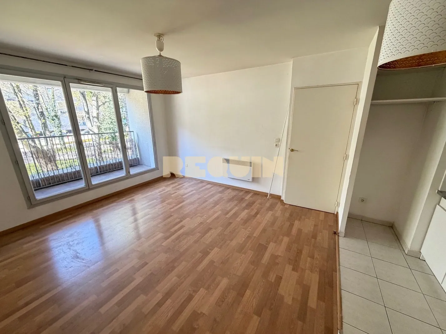Appartement T2 à Lille, proche des gares avec loggia et parking - Idéal investissement