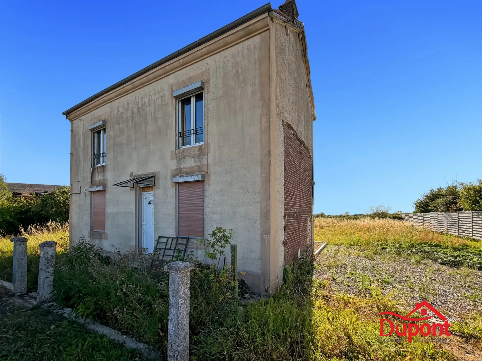 Maison à Rocroi avec grand terrain et potentiel d’extension