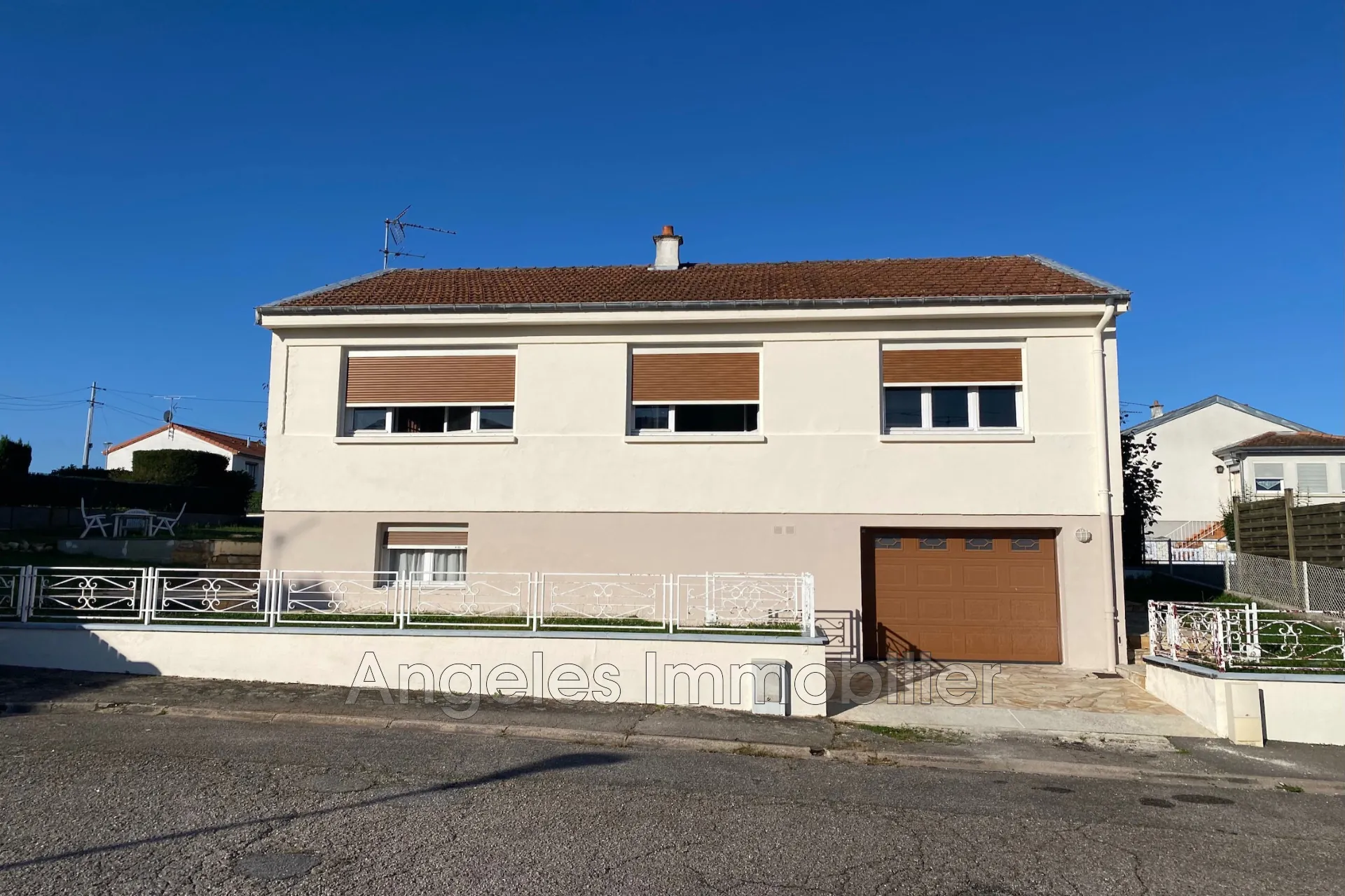 Charmante maison individuelle à Saint-Nicolas-de-Port avec terrasse et grand sous-sol