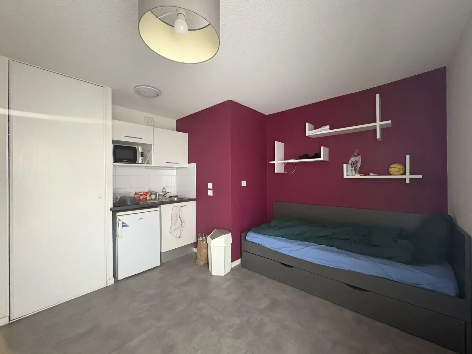 Studio à vendre à Clermont-Ferrand près de la Place de Jaude, résidence étudiante équipée
