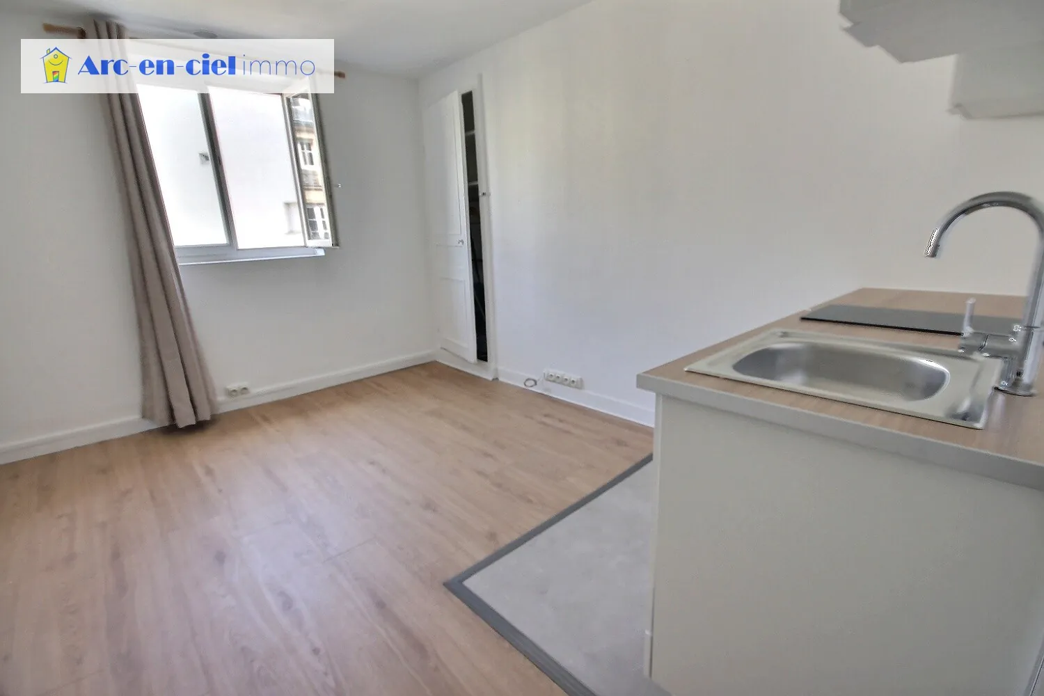 Studio rénové de 16,49 m² à vendre près du Canal Saint Martin à Paris