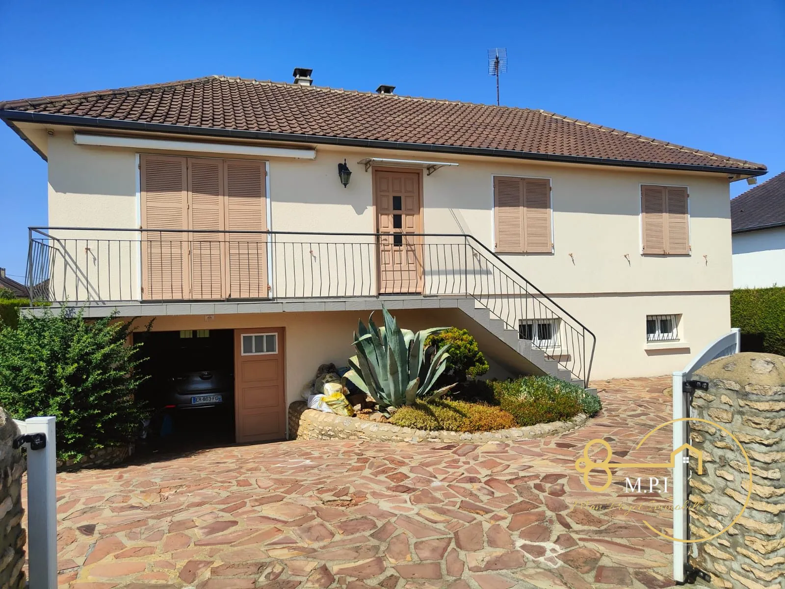 Maison à vendre à Saint Paterne - Spacieuse et équipée d'un sous-sol total