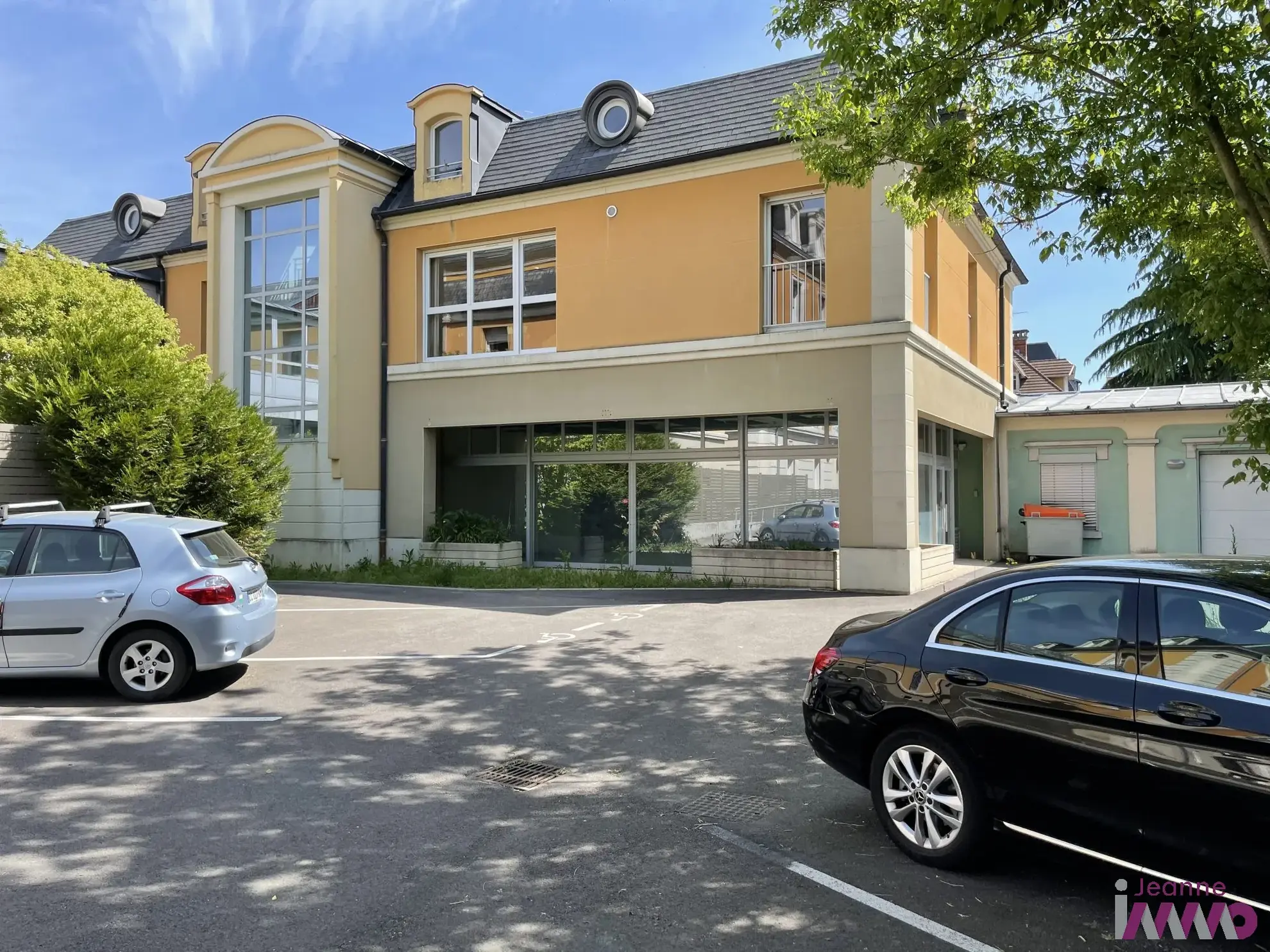 Local professionnel de 173 m² avec garage à Belfort en centre-ville