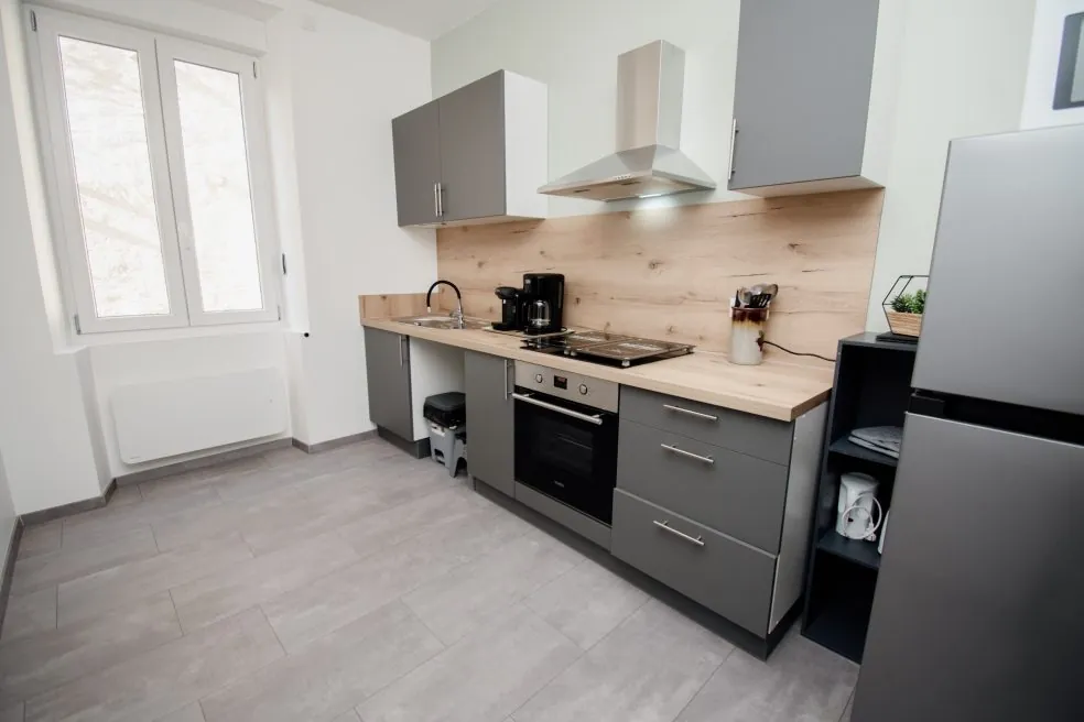 Agréable appartement T2 de 44,52 m² à Pontarlier avec balcon et proximité des commodités