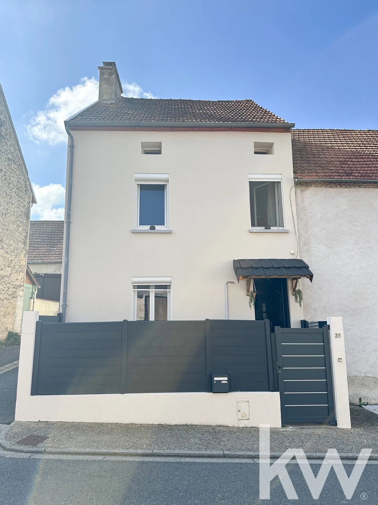 Maison 4 pièces avec terrasse à vendre près de Vichy