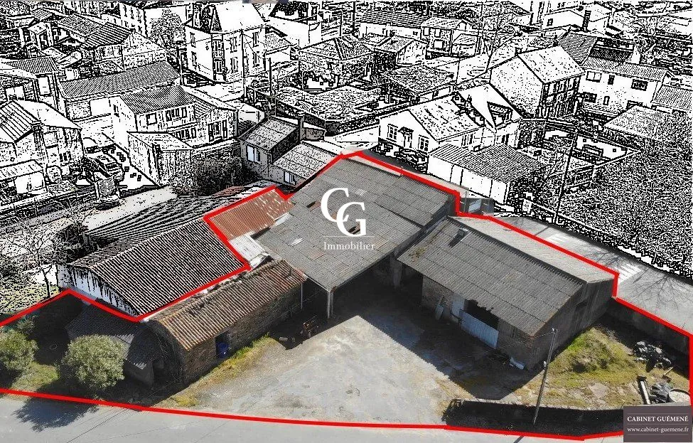 Maison à rénover avec dépendances à La Planche - Opportunité à saisir