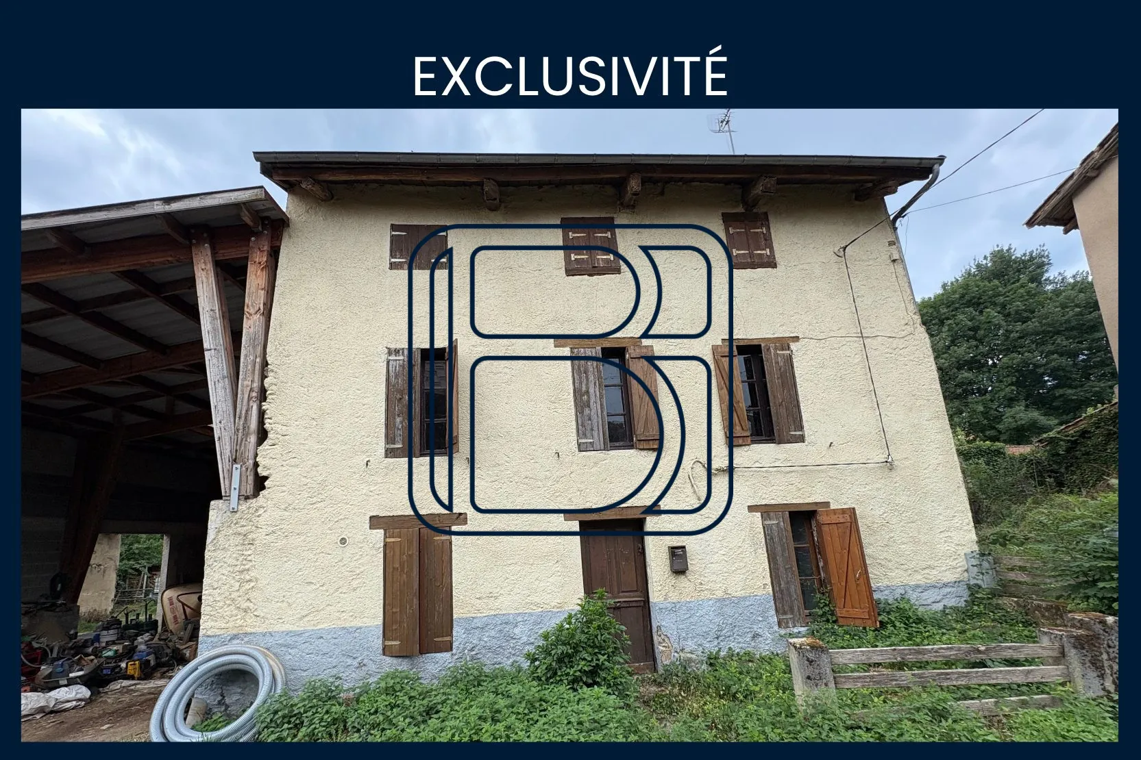 Maison à rénover de 108,91 m² avec jardin à Arlanc, calme et potentiel