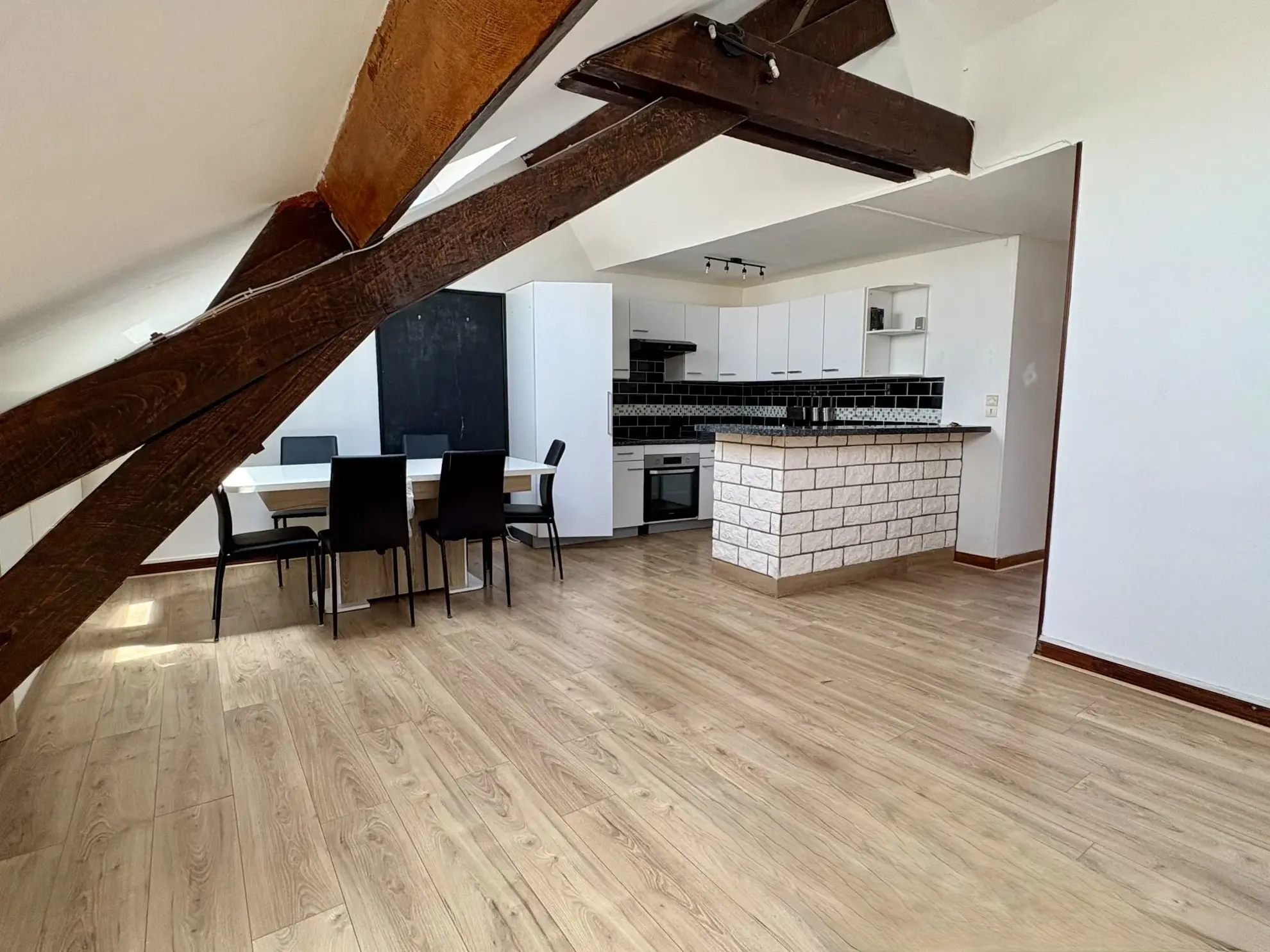 Appartement duplex à vendre à Pithiviers avec 3 chambres et parking