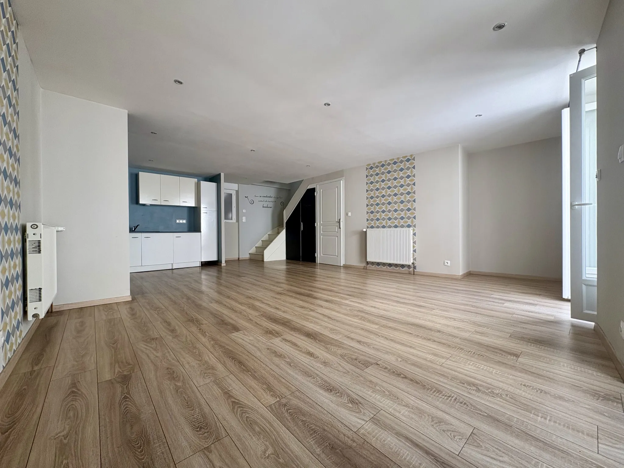 Maison de ville rénovée à Aubière – 74 m² avec garage et balcon