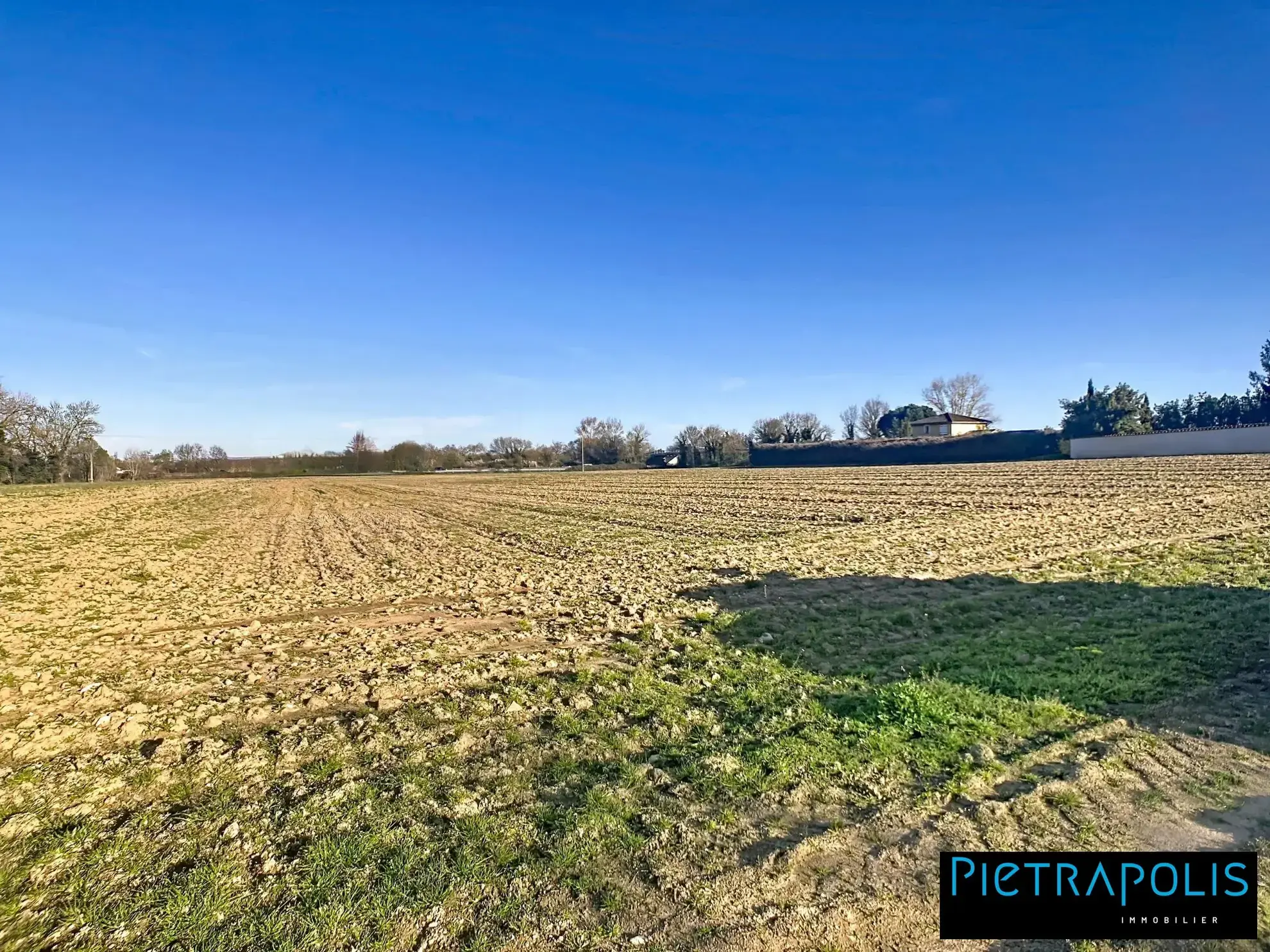 Terrain à bâtir de 801 m² à Saint Georges de Reniens, hors lotissement, idéal pour résidence individuelle