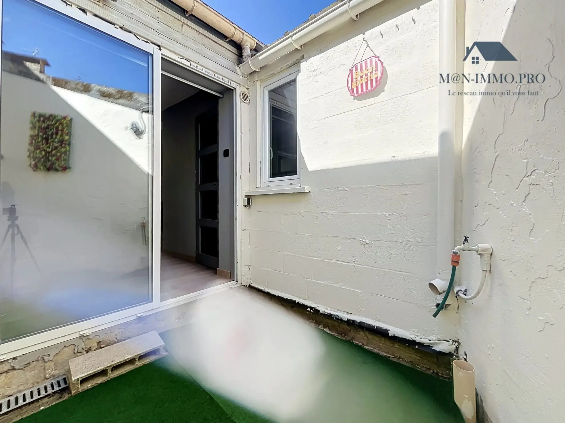 Maison à vendre à Armentières, 85 m² avec cour et potentiel de rénovation