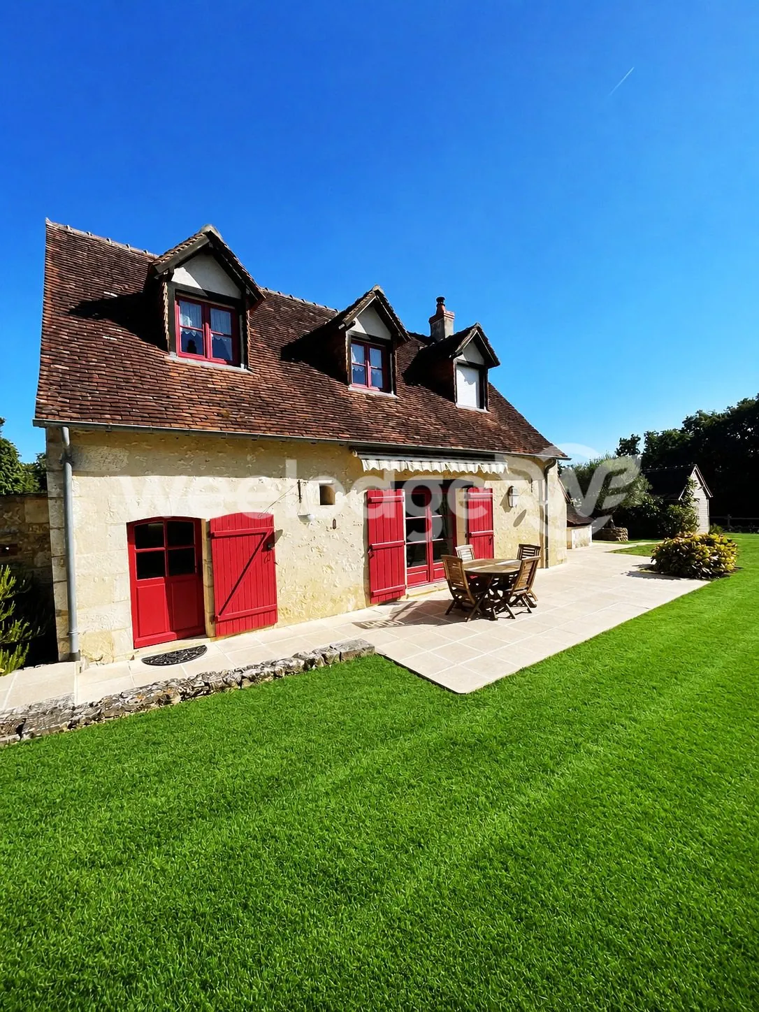 Charmante maison de campagne de 93 m² avec jardin à Saint-Hilaire-sur-Benaize