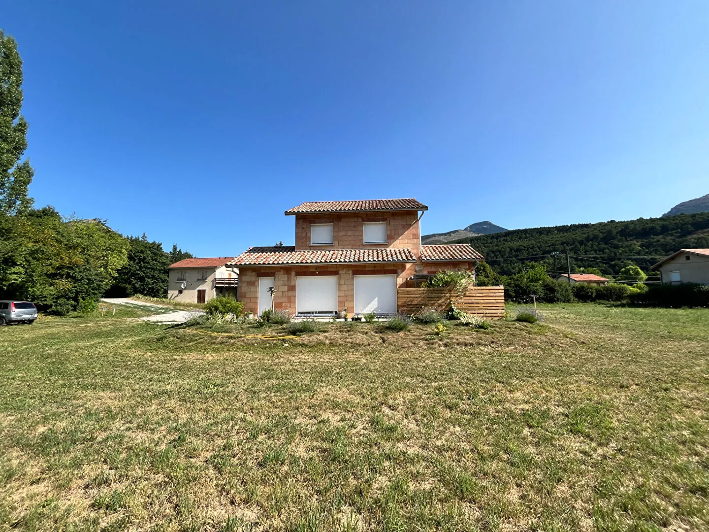 Maison neuve à La Faurie de 121 m² avec grand terrain, RT 2022