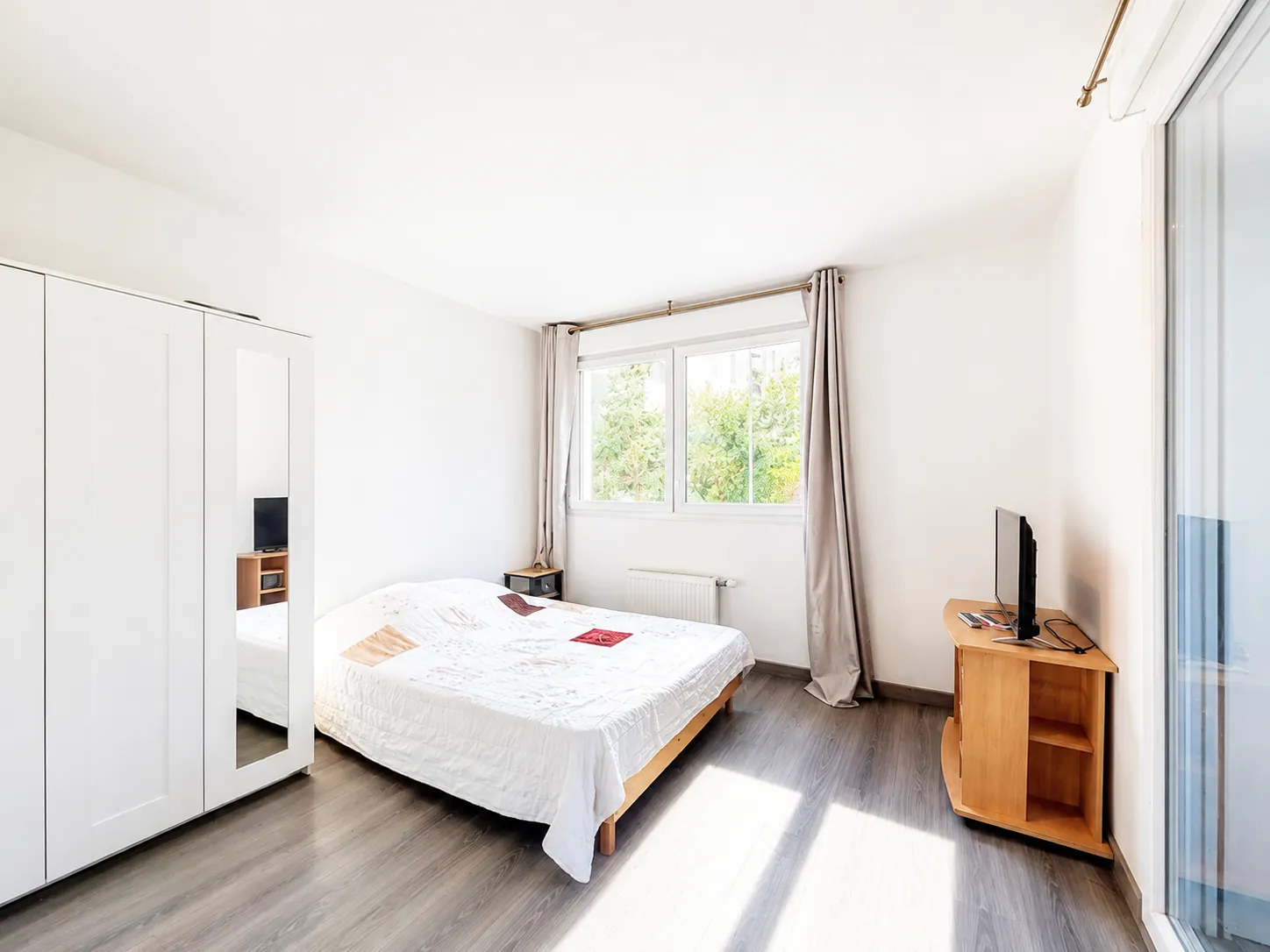 Appartement T2 récent lumineux avec balcon au cœur de Vénissieux
