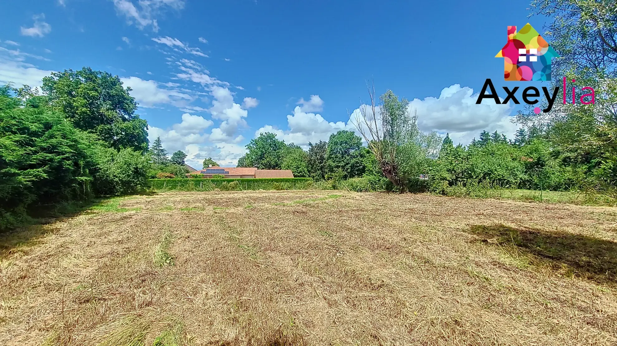 Terrain constructible de 1061 m² à Saint-Romain-la-Motte – Opportunité à saisir