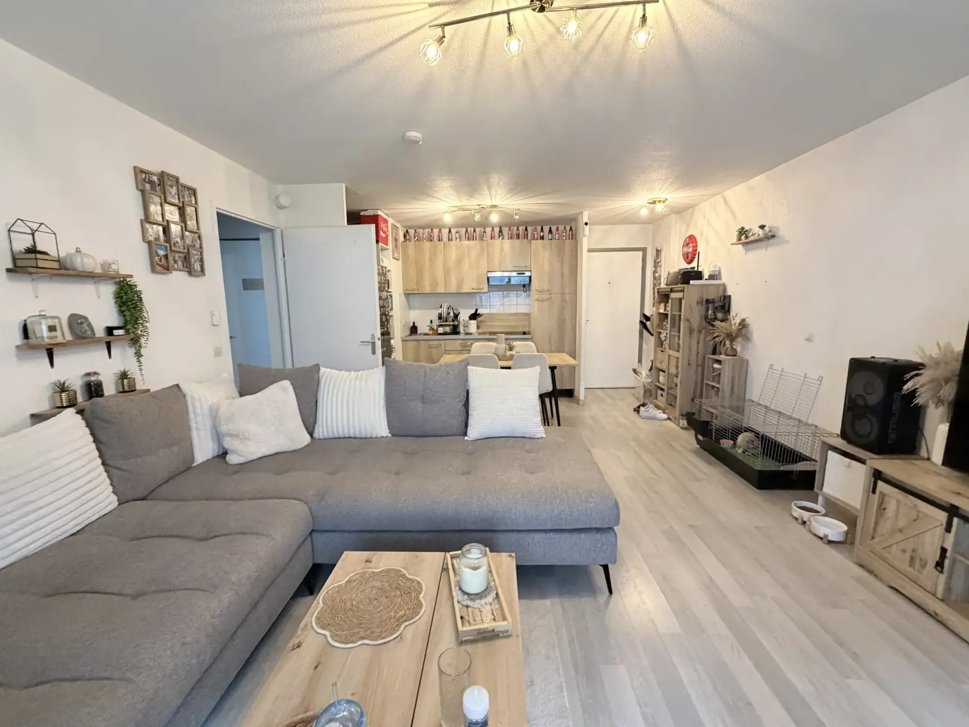 À vendre appartement 2 pièces avec terrasse à Nîmes, secteur Costières
