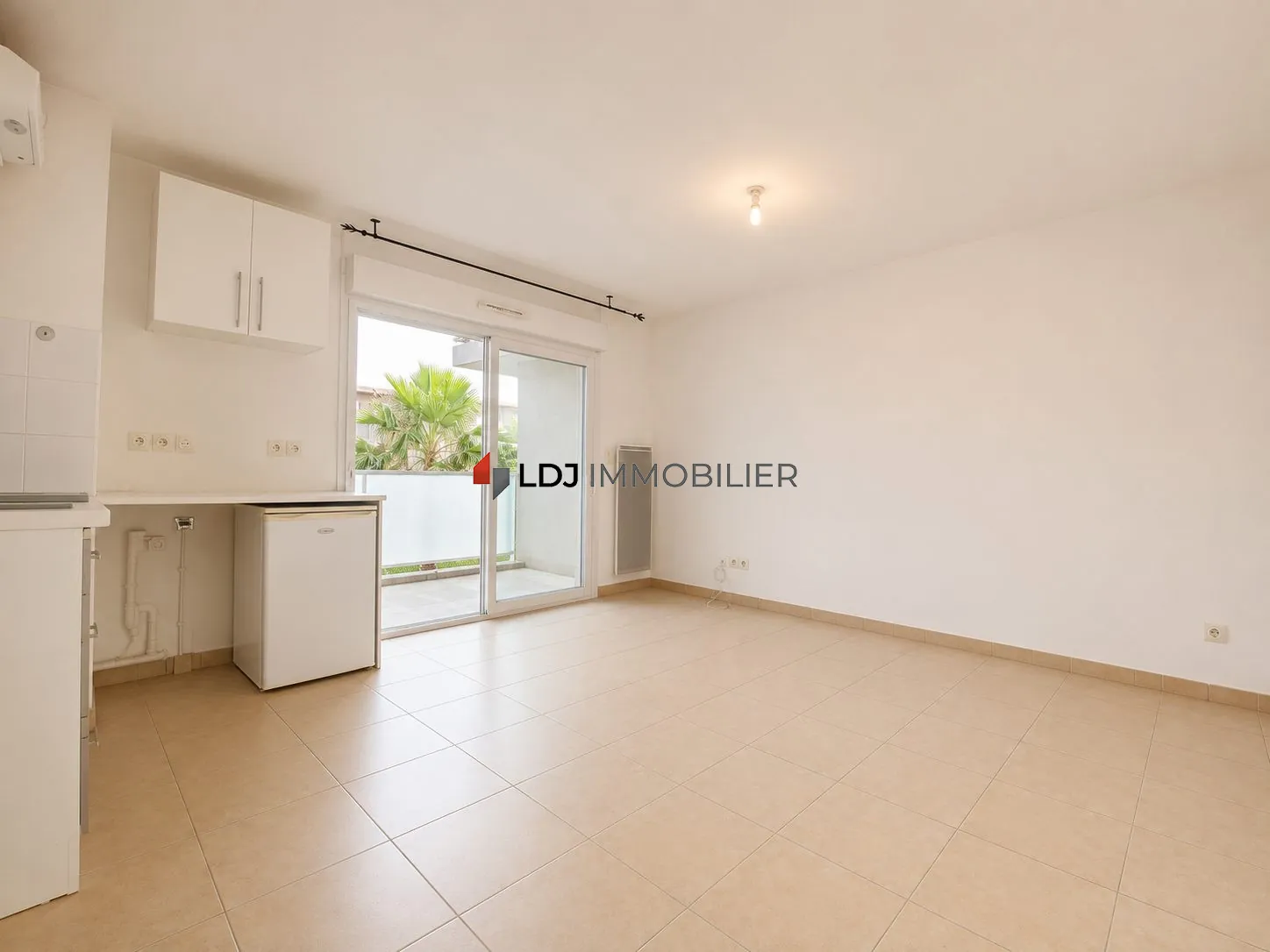Appartement T2 avec terrasse et parking sécurisé à Perpignan