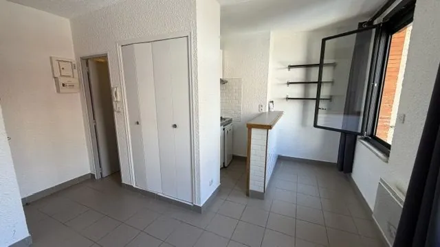 Studio de 17,50 m² à Toulouse centre, idéal investisseur, proximité commodités