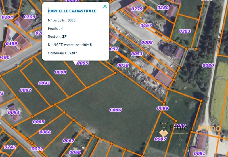 Terrain constructible à vendre à Magny-Fouchard de 2 387 m²