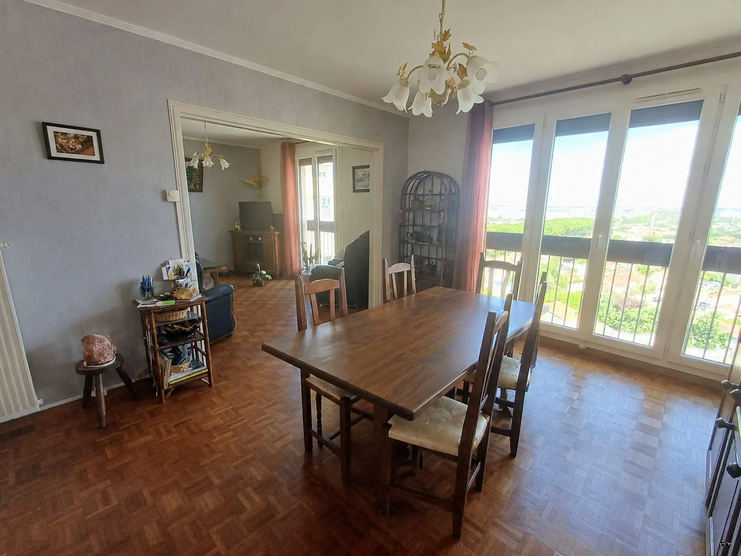 Appartement T3/4 à vendre à Colomiers avec vue dégagée, cave et proximité commodités