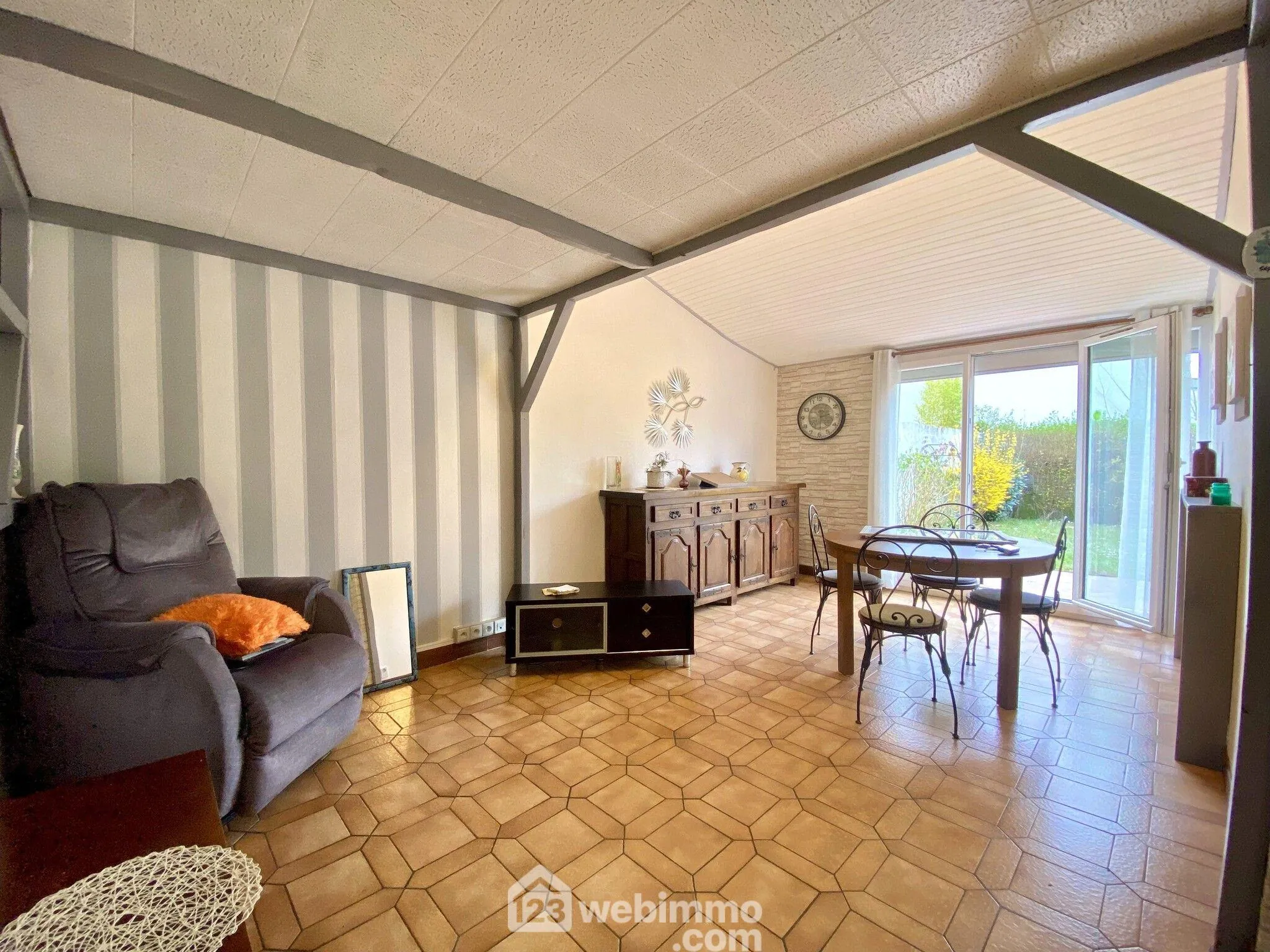 Maison familiale 77 m² avec jardin et garage à Bondoufle