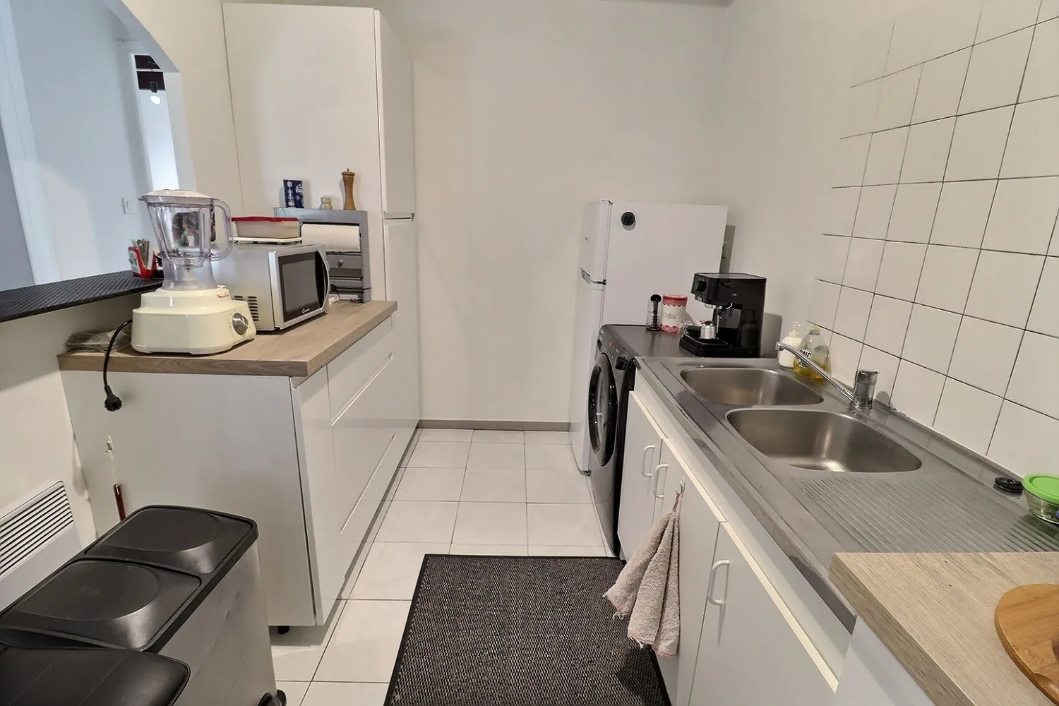Appartement 2 pièces à Clermont-l'Hérault avec parking et loué, idéal investisseur 