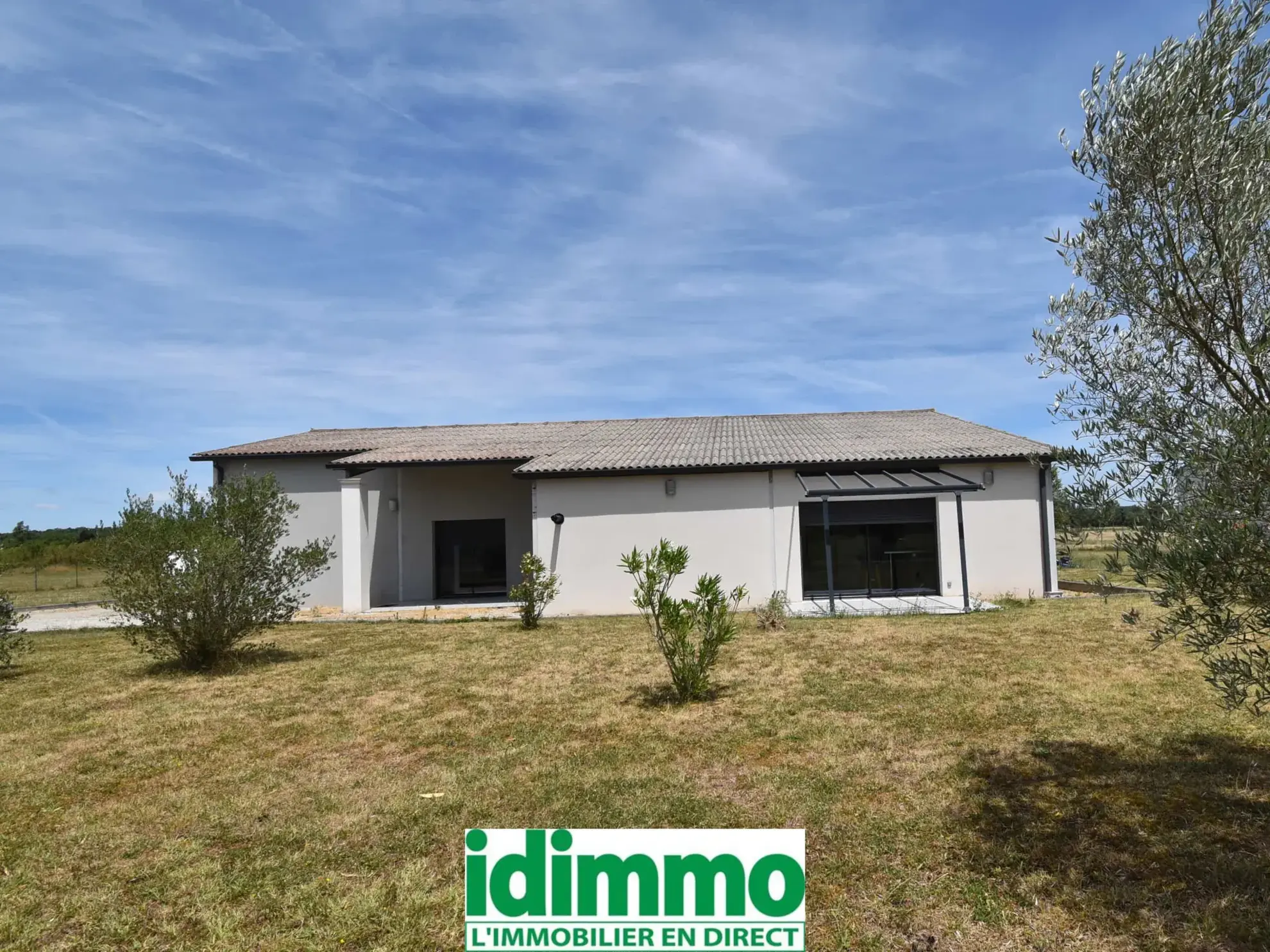 Maison de 160 m² avec hangar de 110 m² en zone artisanale à Revel