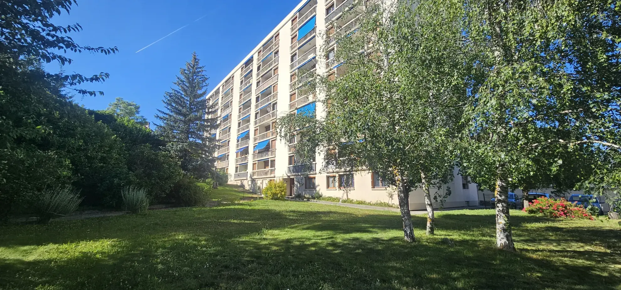 Appartement T4 à Gap avec garage et terrasse, idéal rénovation