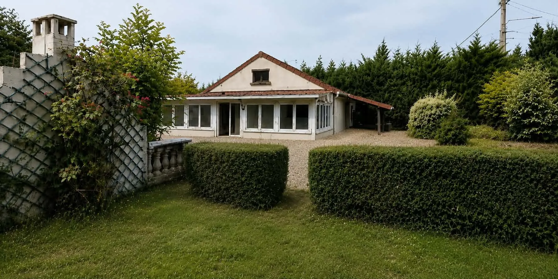 Maison à vendre à Bacouël – Maison familiale avec grand jardin et garage double