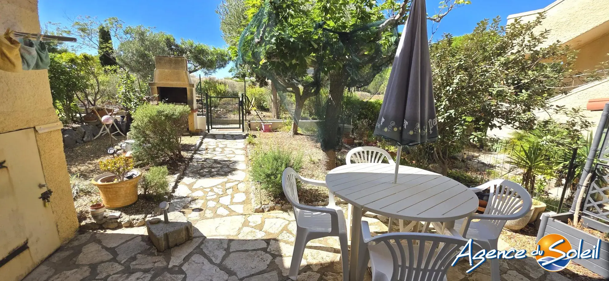 Appartement T2 cabine rénové avec jardin à Saint-Pierre-la-Mer