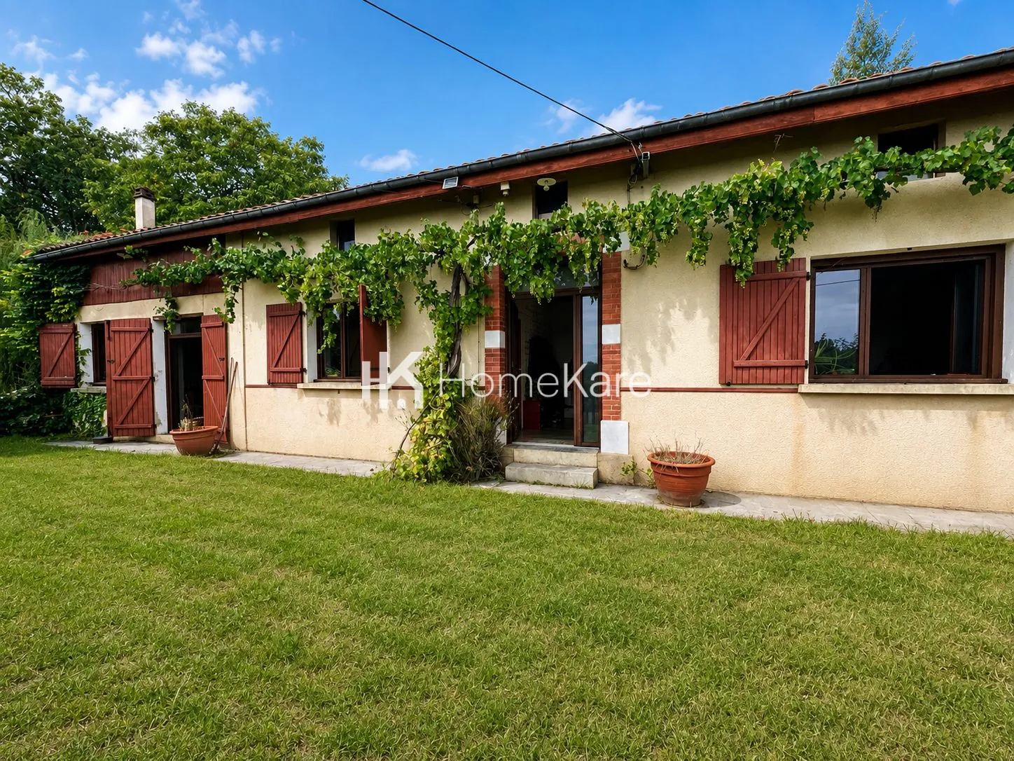 Maison de campagne à vendre à Lalouret-Laffiteau avec vue sur les Pyrénées