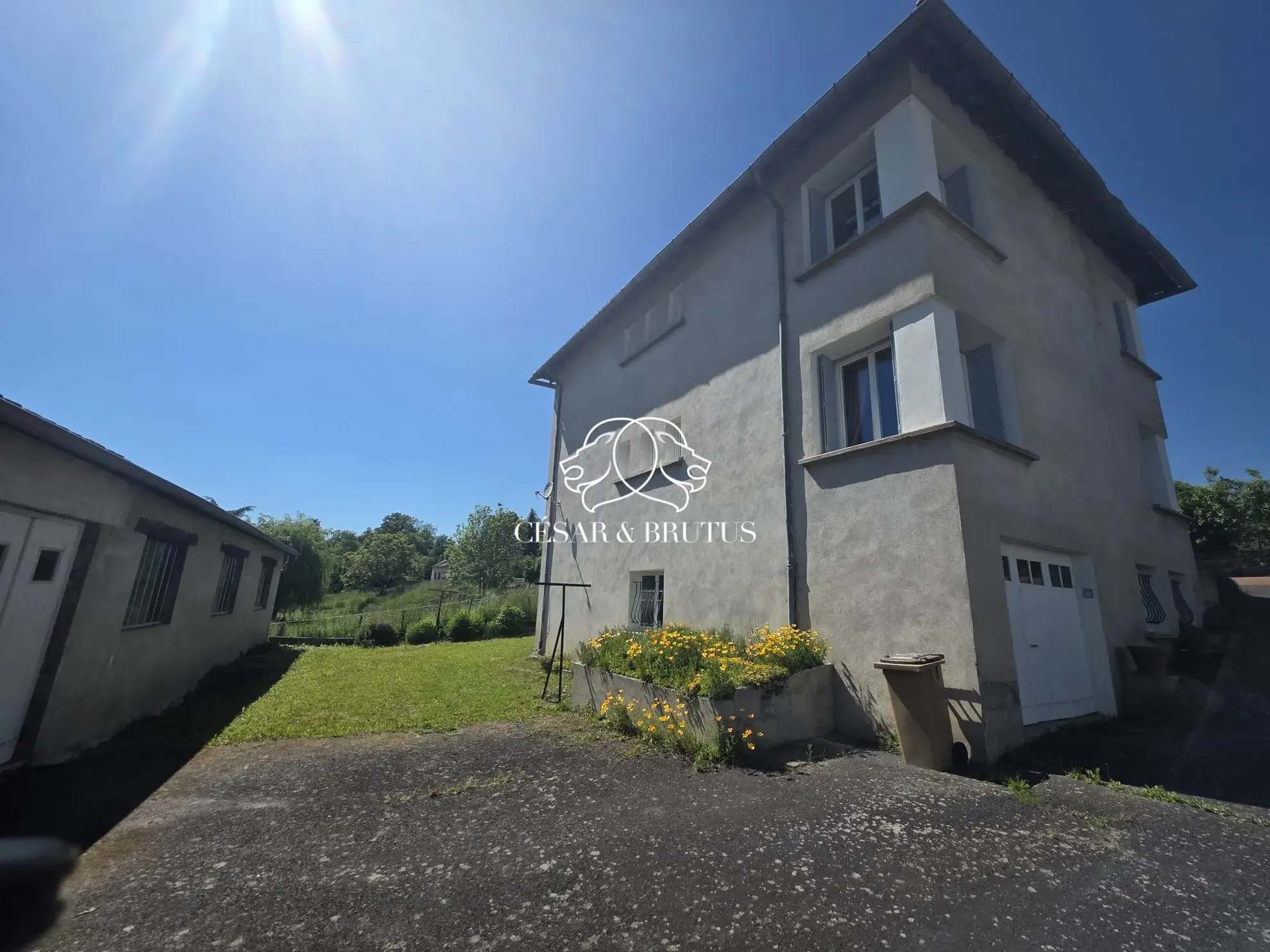 Charmante maison à vendre à Rosières, 130 m² avec dépendances et terrain, proche Puy-en-Velay