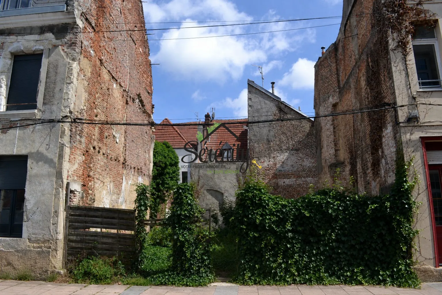 Terrain à bâtir rare en hypercentre de Cambrai – Projet personnalisé