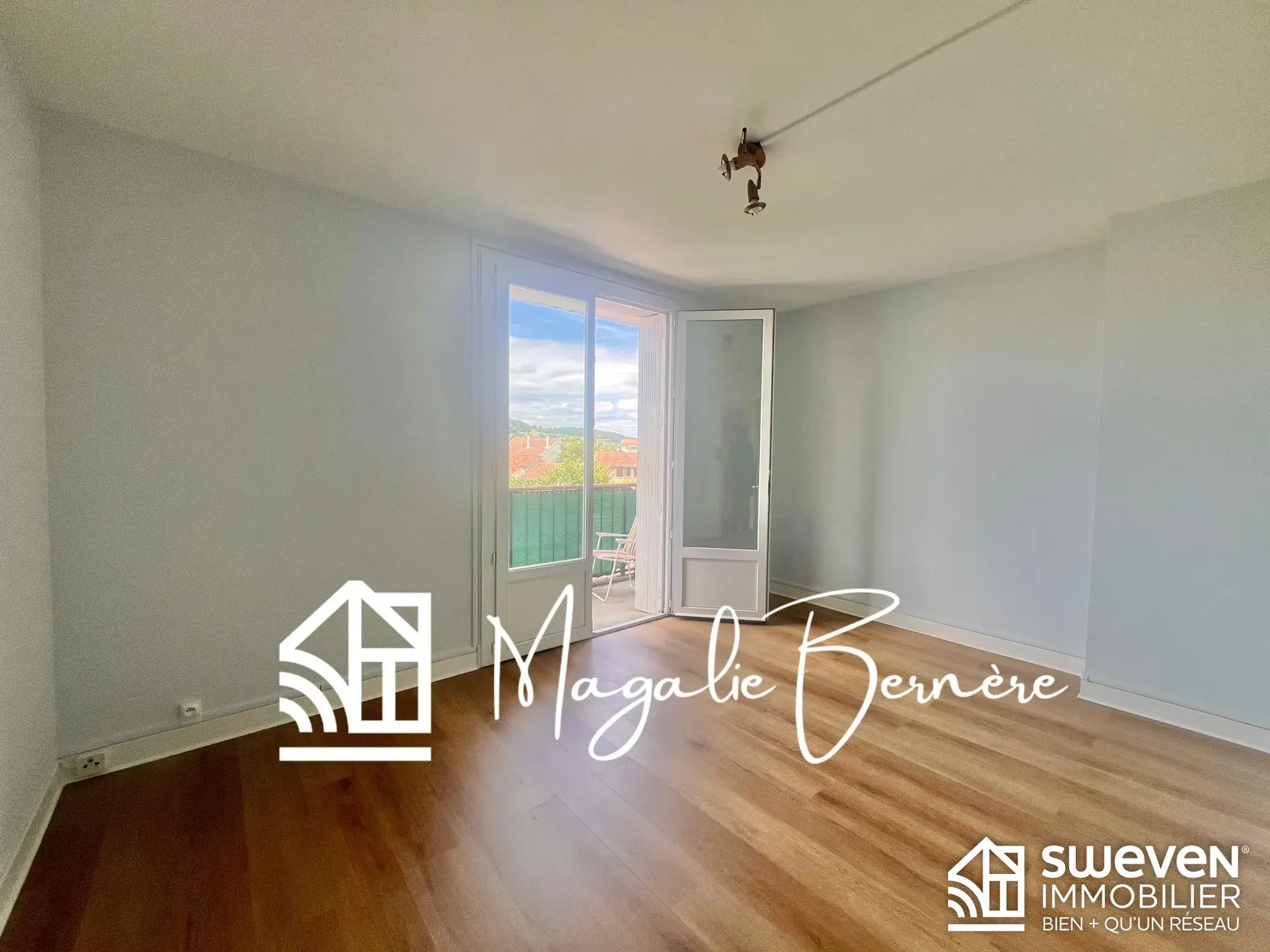 Appartement T2 lumineux avec balcon et parking à Saint-Girons