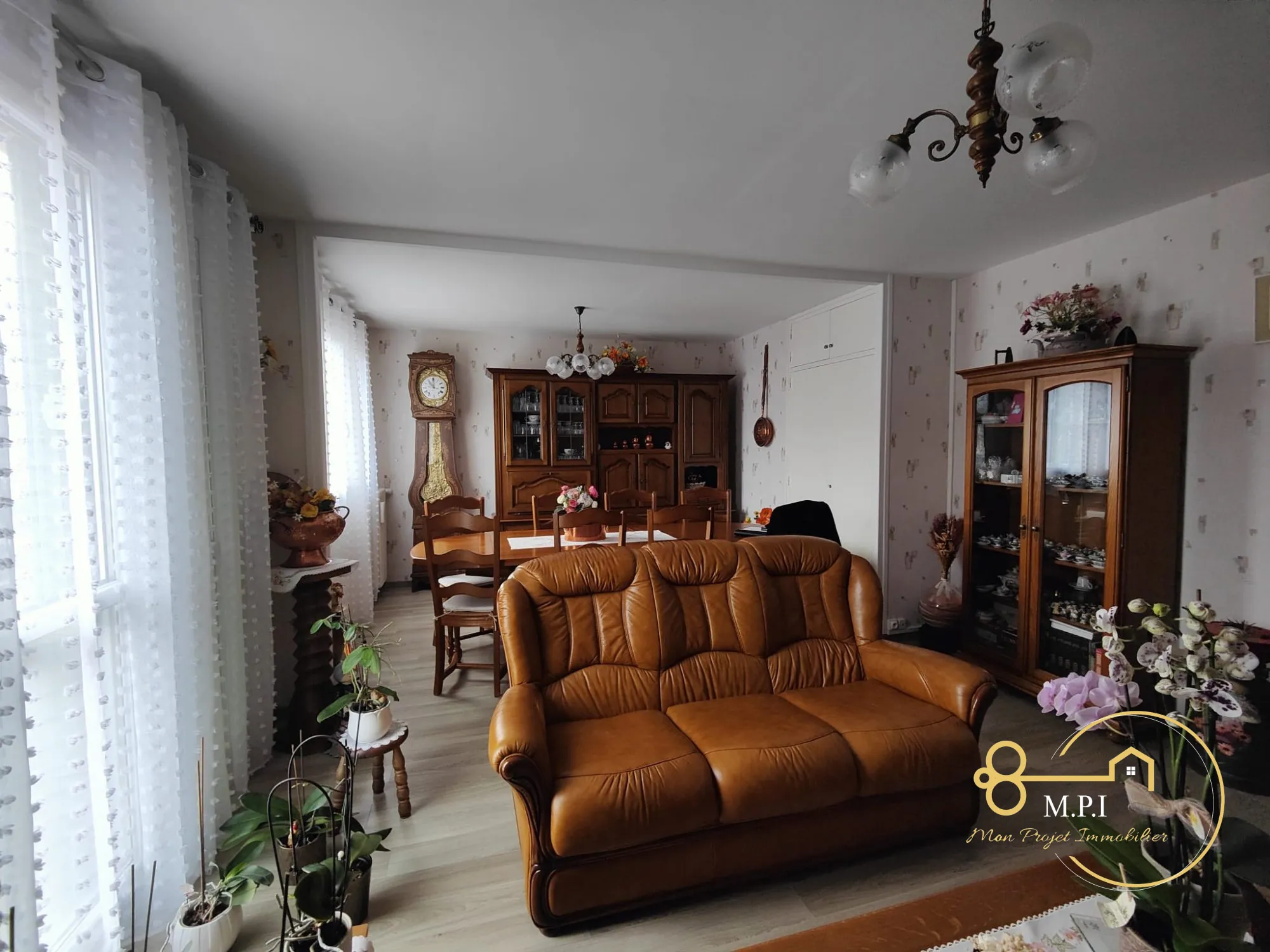 Appartement 3 chambres avec parking et cave à Alençon