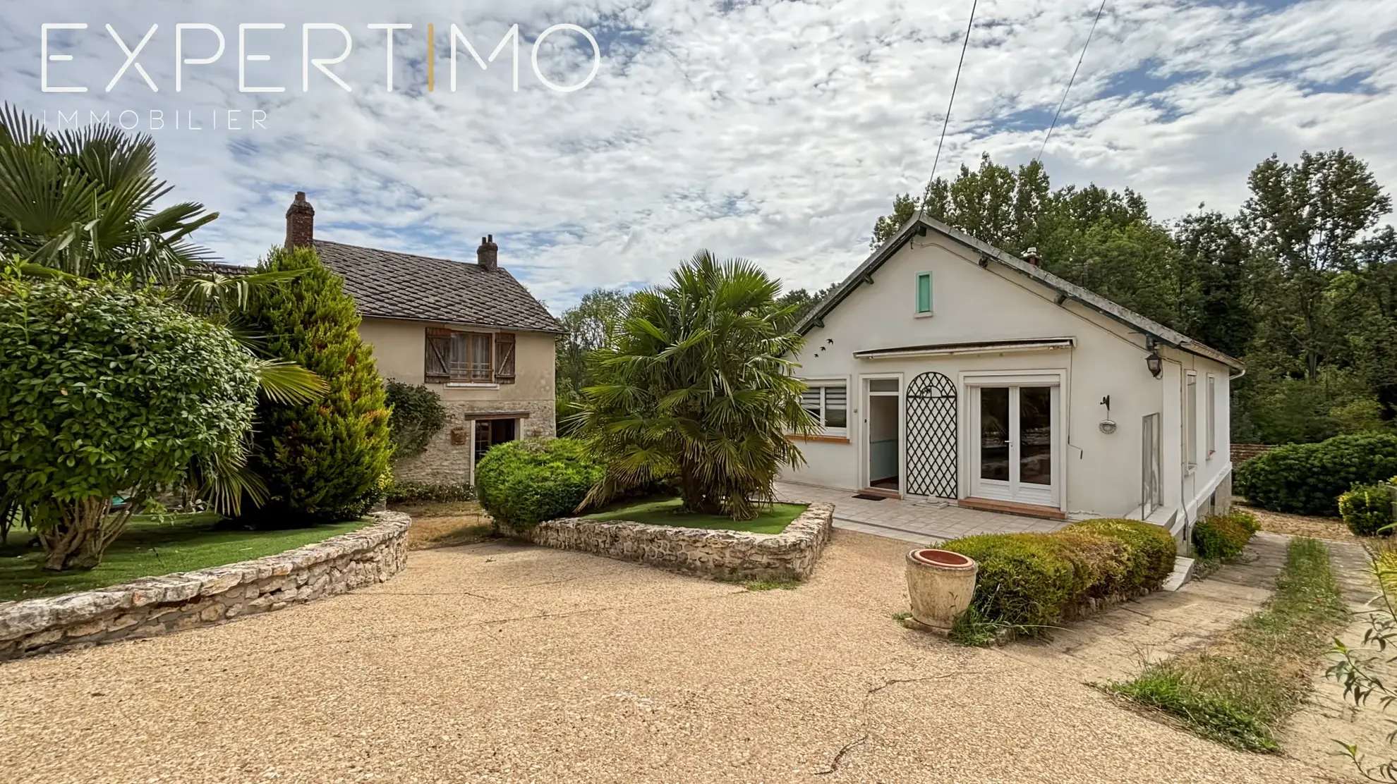 Maison en maître avec annexes à Chalo Saint-Mars - Possibilités d'extension et de division