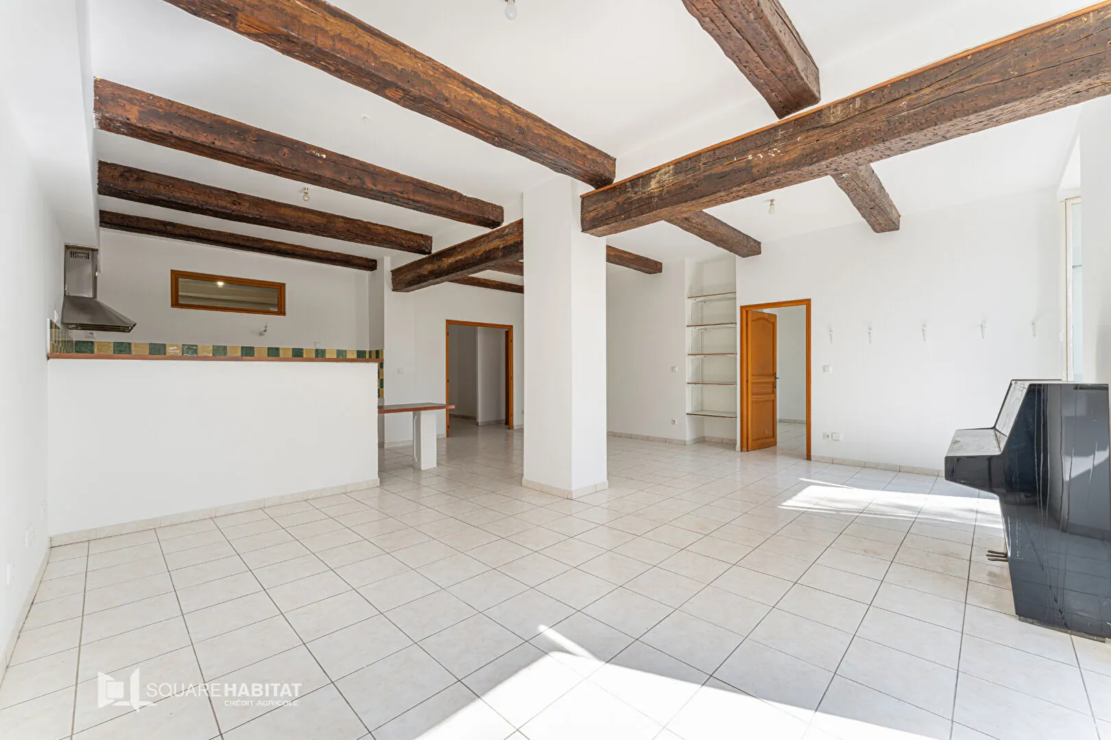 Appartement 4 pièces de 110 m² à Marseille face à la gare Saint-Charles