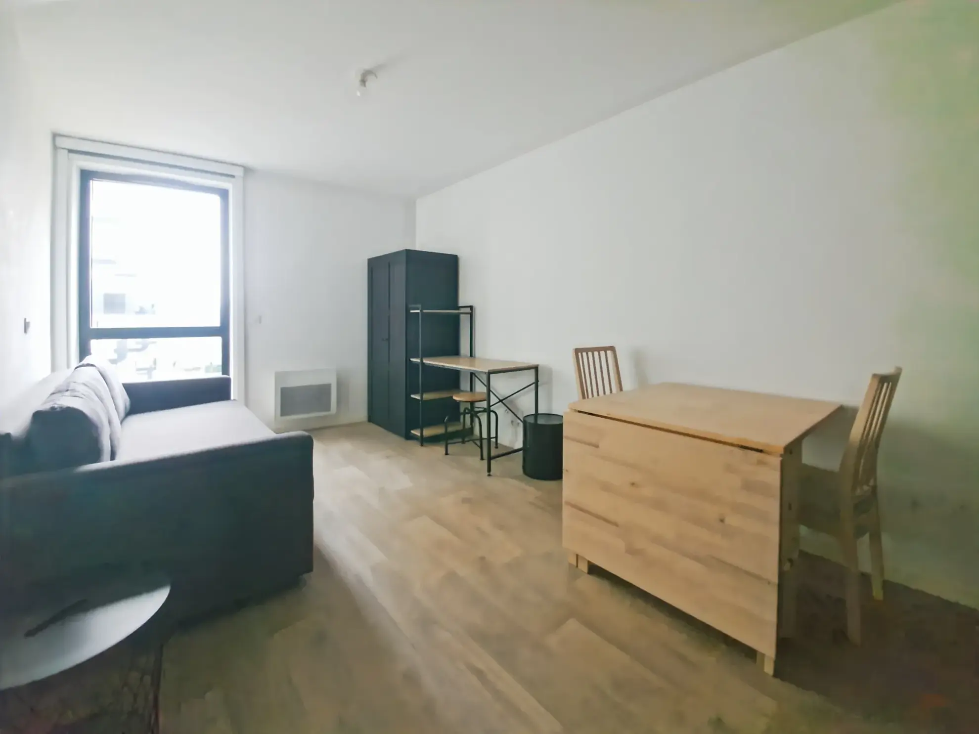 Studio meublé à vendre à Massy, idéal investissement et étudiant, résidence récente avec parking