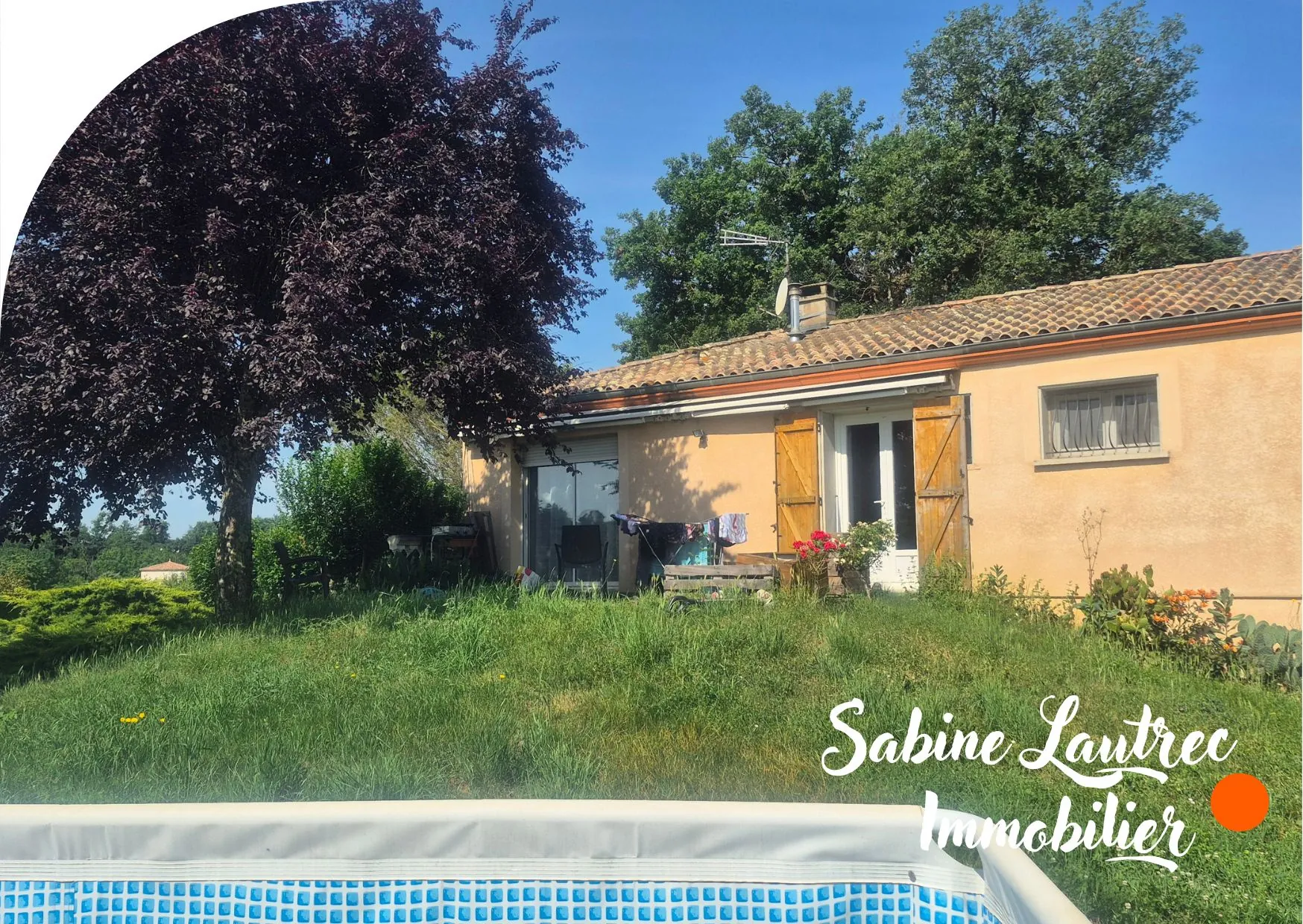 Belle maison familiale de 126 m² avec jardin arboré et garage à Réalmont