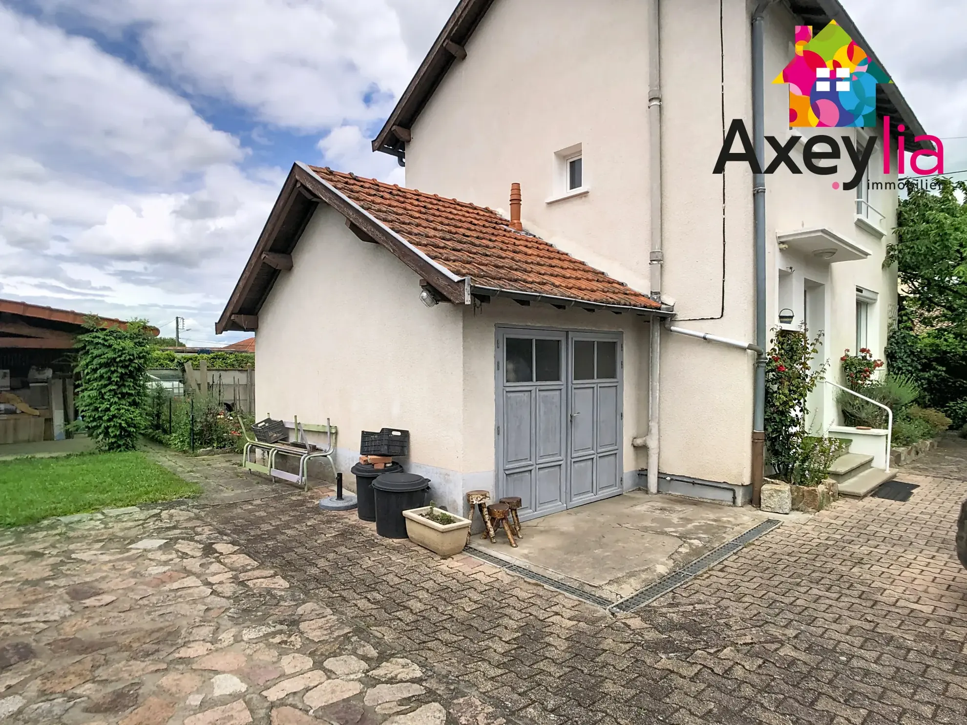 Maison à Riorges avec 3 chambres, garage et jardin – Opportunité à saisir