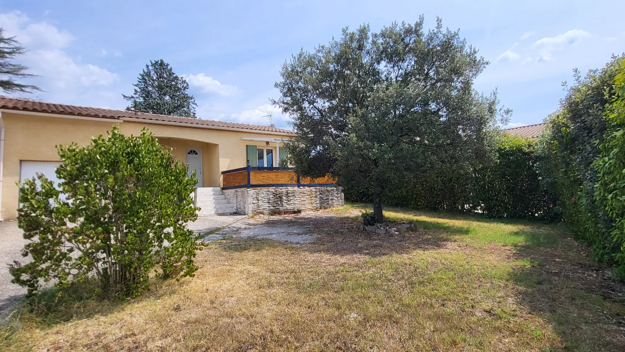 Maison de plain-pied à La Calmette - 84m², 3 chambres, garage, jardin clos