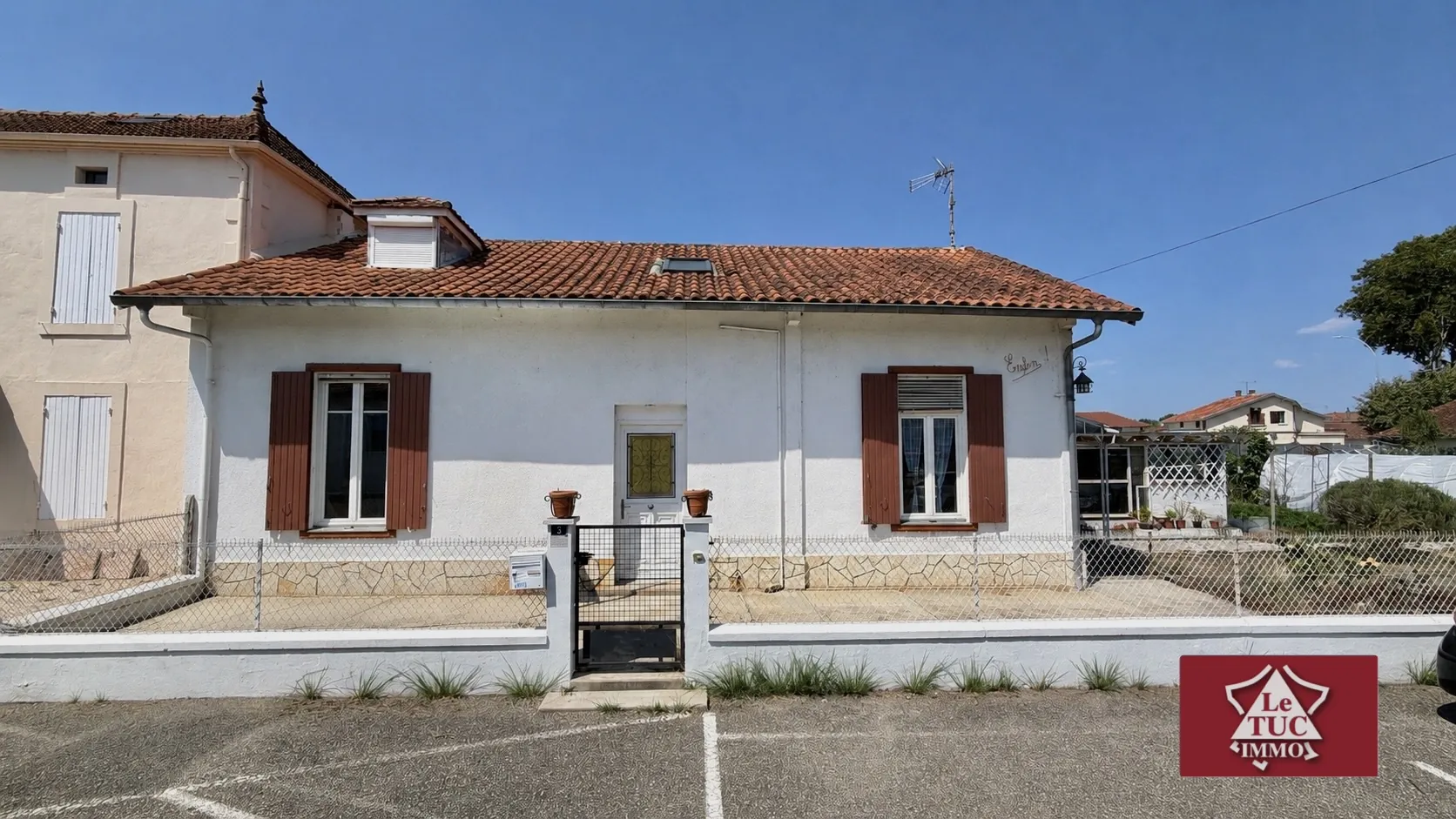 Maison rénovée avec jardin et garage à Saint-Sylvestre-sur-Lot