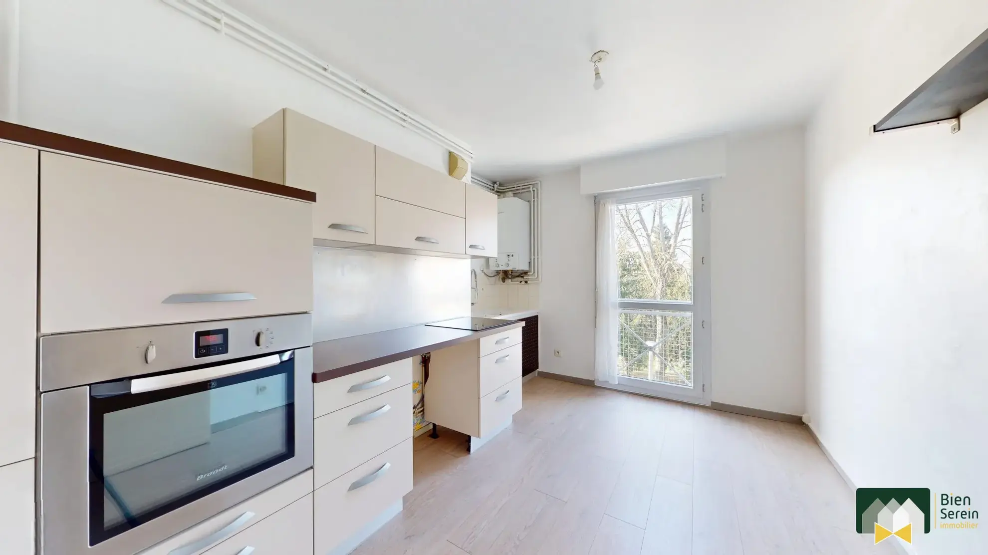 Appartement 3 pièces lumineux avec balcon à Chartres - Idéal résidentiel