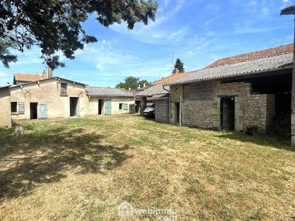 Maison à rénover de 74 m² à Guesnes proche Loudun et Poitiers