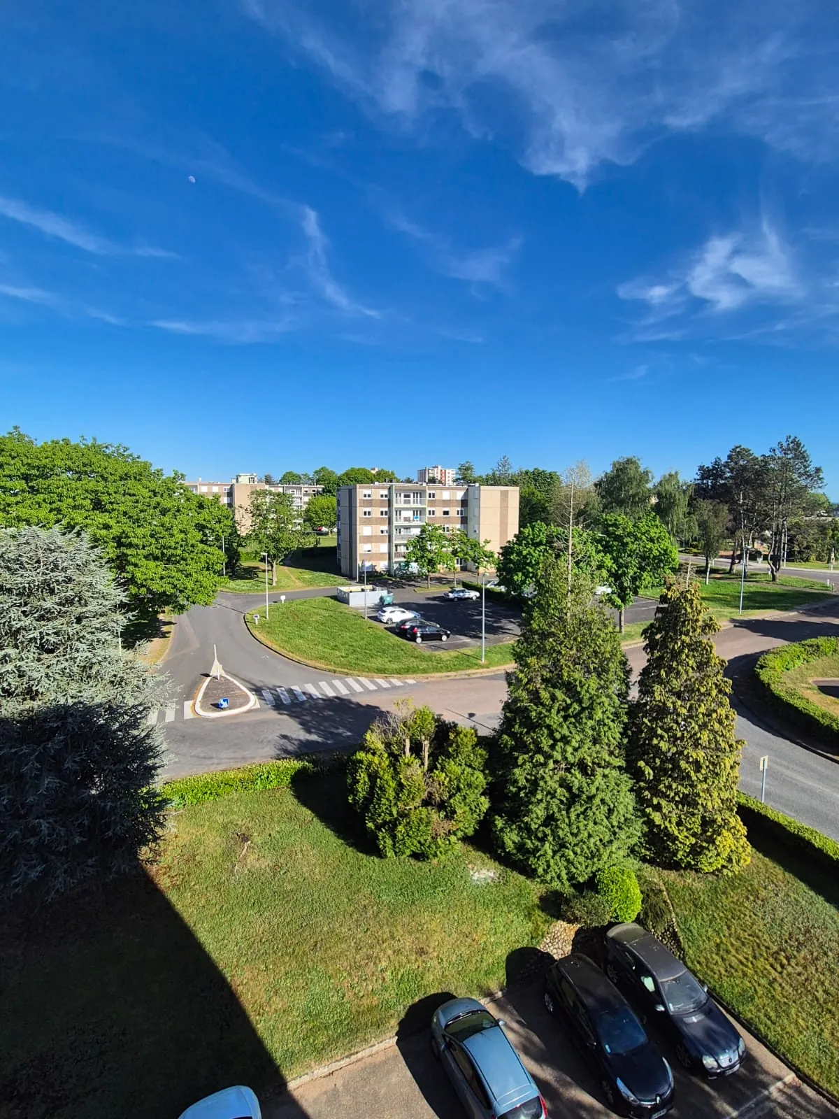 Appartement rénové de 83 m² à Digoin avec balcon et cave, idéalement situé