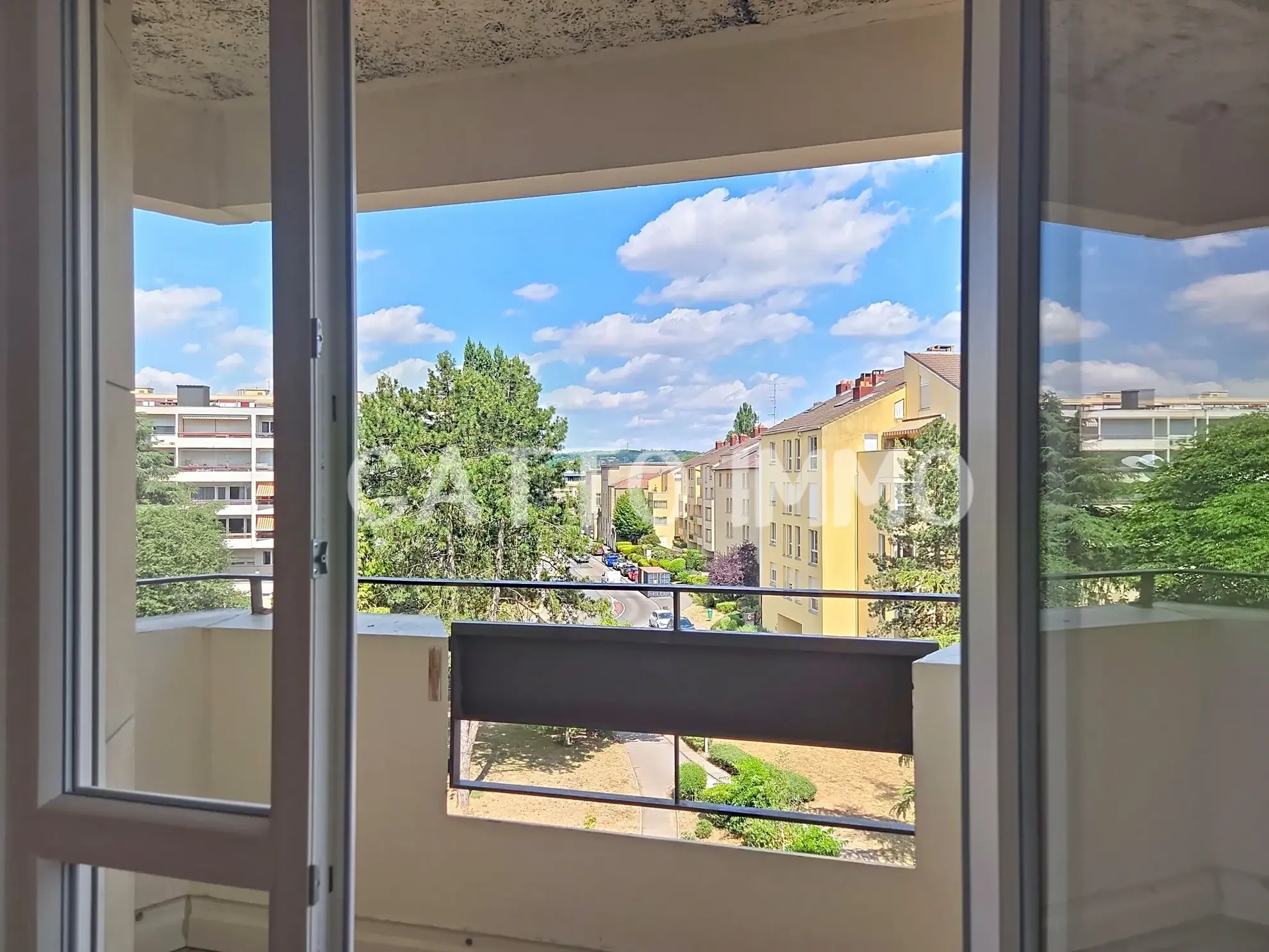 Appartement lumineux à Metz Centre avec balcon, cave et vue sur la cathédrale
